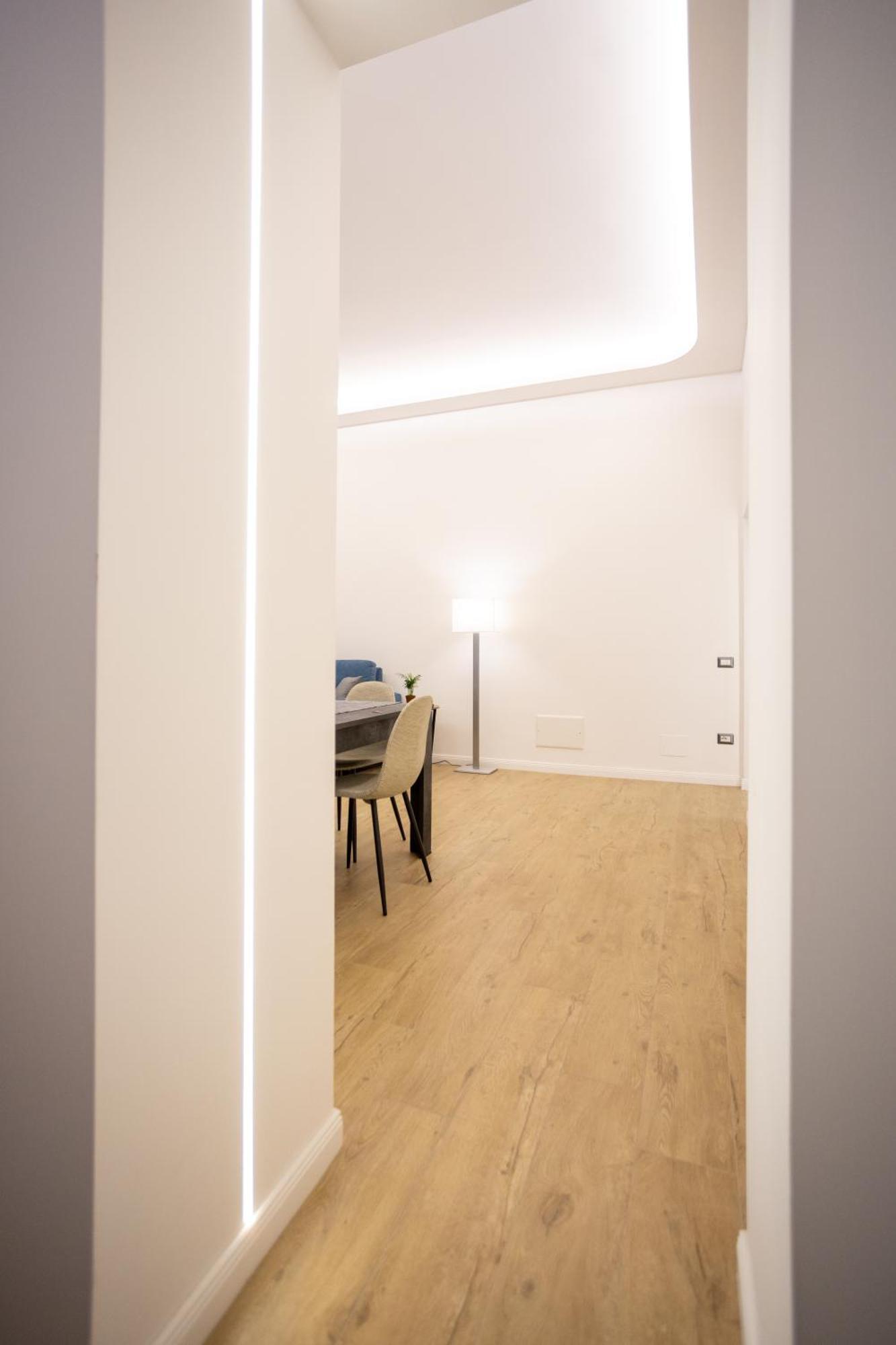 Song House Apartment Centro Storico 7 Pax เนเปิลส์ ภายนอก รูปภาพ
