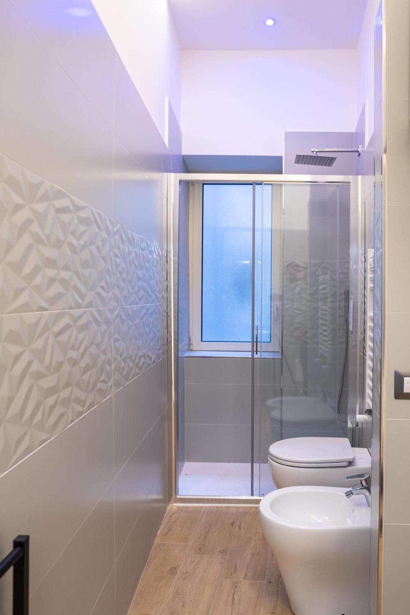 Song House Apartment Centro Storico 7 Pax เนเปิลส์ ภายนอก รูปภาพ